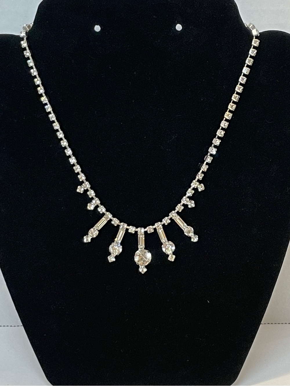 Vintage Estate Sale Rhinestone Necklace Silver Tone Bridal Prom Statement 15.5”